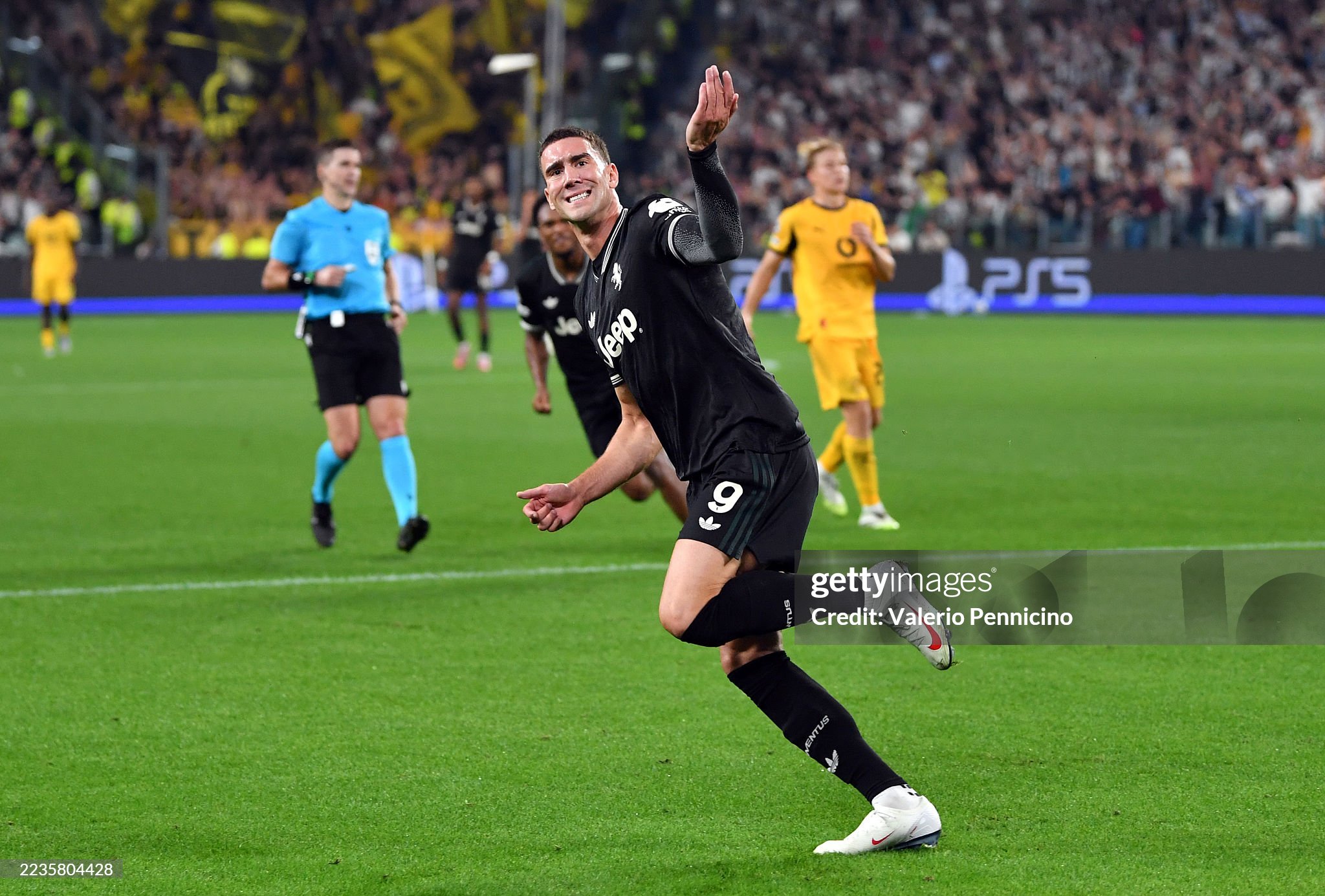 Champions League Review: Arsenal & Madrid Shine, Juve-Dortmund Epic, Qarabağ Shock