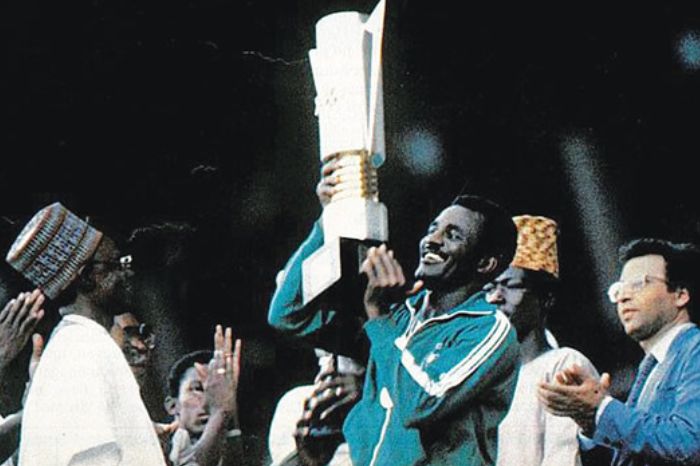chairman chukwu lifting the 1980 afcon